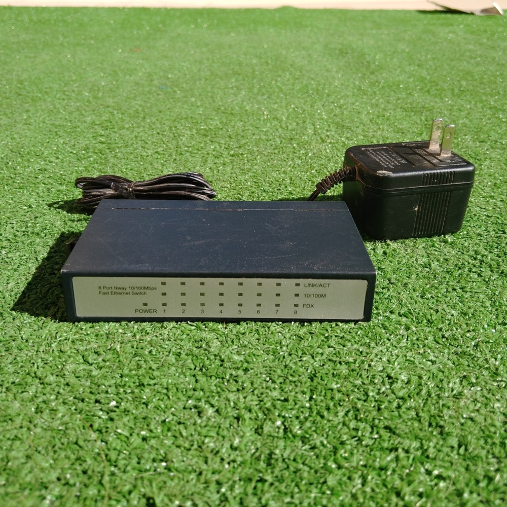 Premier Mini Port 10/100 8 Port Mini Lan Switch PT-6008G Used-Tested-Working